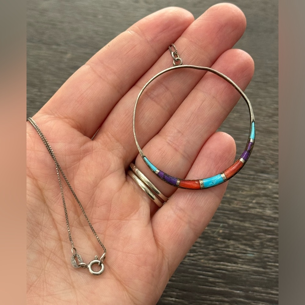 925 Native style circular necklace with earth stone inlay 925 silver necklace!